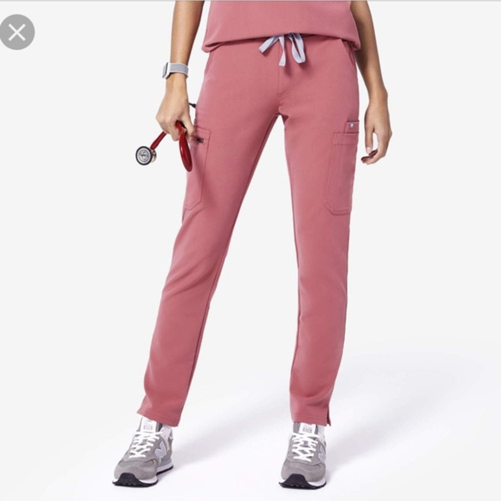 Mauve Pink Figs Yola Scrubs Medium Bottoms